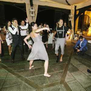 festa danzante al ricevimento all’ antica fattoria di Paterno in toscana