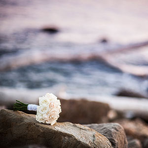 il bouquet sulle rocce a Santa Marinella